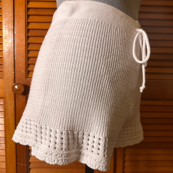 NWT aerie High Waist Crochet Knit Shorts - Picture 2 of 5